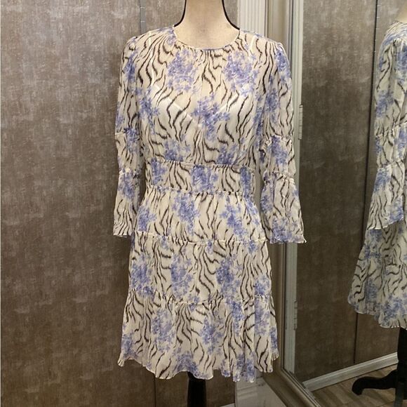 Cinq à Sept 100% silk Dress, US8 - Picture 5 of 14